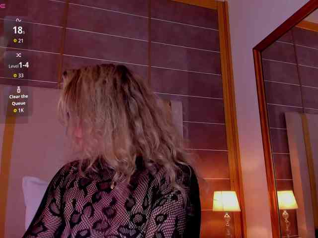 WenFox Live Webcam on BongaCams