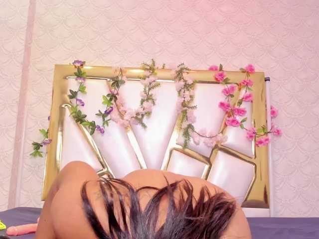 AmberJade's BongaCams show and profile