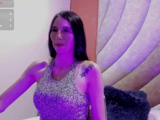 Corinna-saenz's BongaCams show and profile