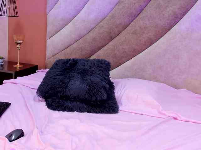 Corinna-saenz webcam