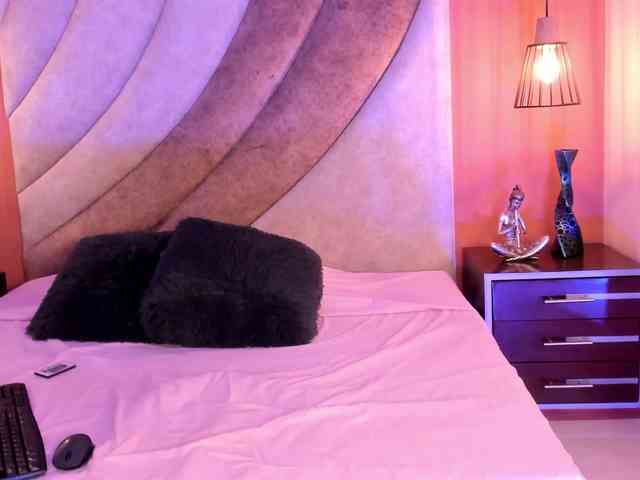 Corinna-saenz webcam