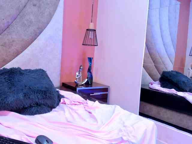 Corinna-saenz webcam