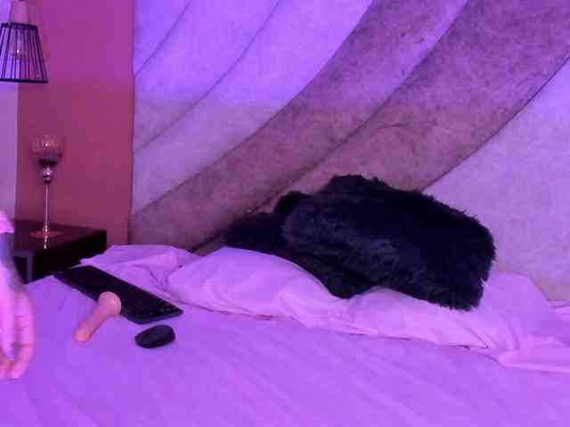 Corinna-saenz webcam