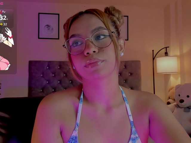 Ximena-sotto's BongaCams show and profile