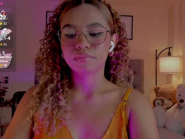 Ximena-sotto's BongaCams show and profile