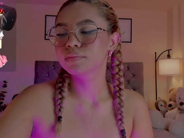 Ximena-sotto's BongaCams show and profile