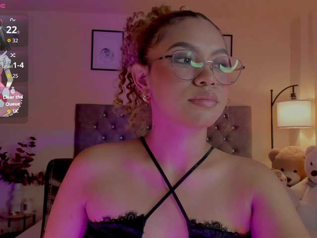 Ximena-sotto's BongaCams show and profile
