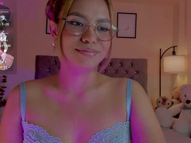 Ximena-sotto's BongaCams show and profile