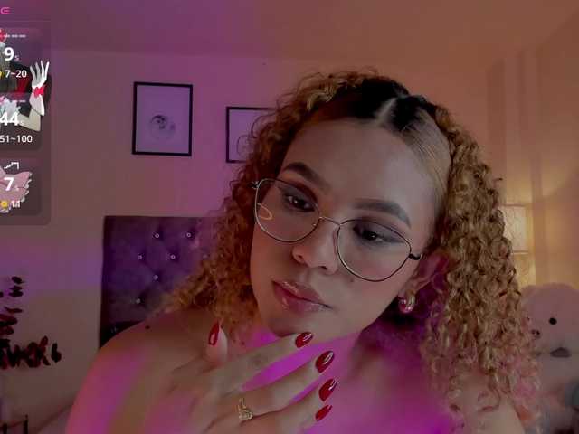 Ximena-sotto's BongaCams show and profile