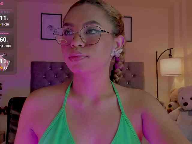 Ximena-sotto webcam