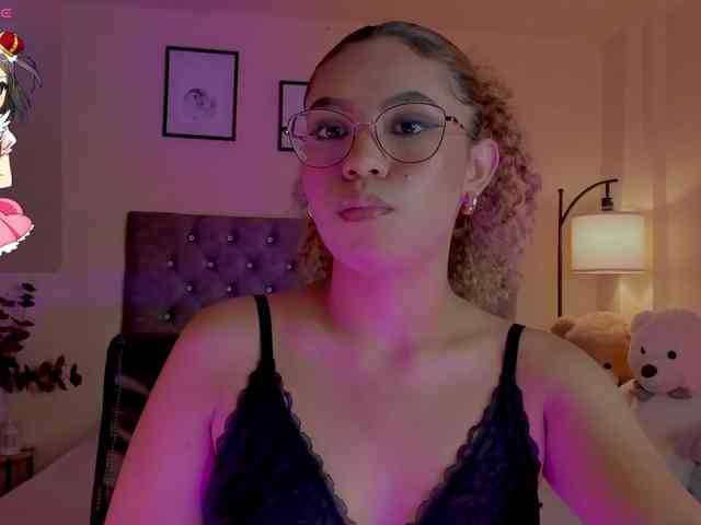 Ximena-sotto webcam