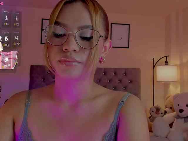 Ximena-sotto webcam