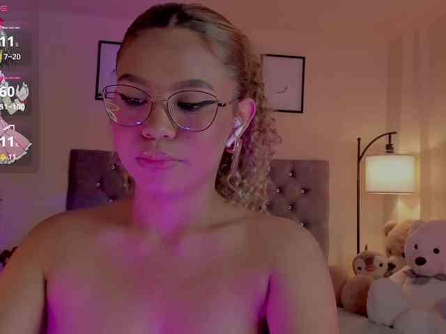 Ximena-sotto webcam
