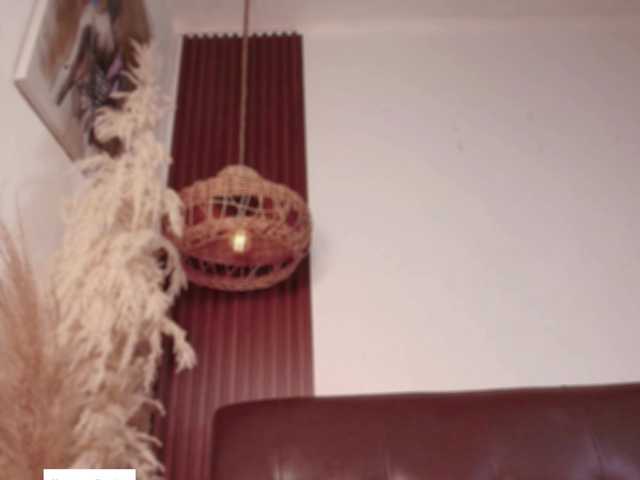 Scarlet-veil's BongaCams show and profile