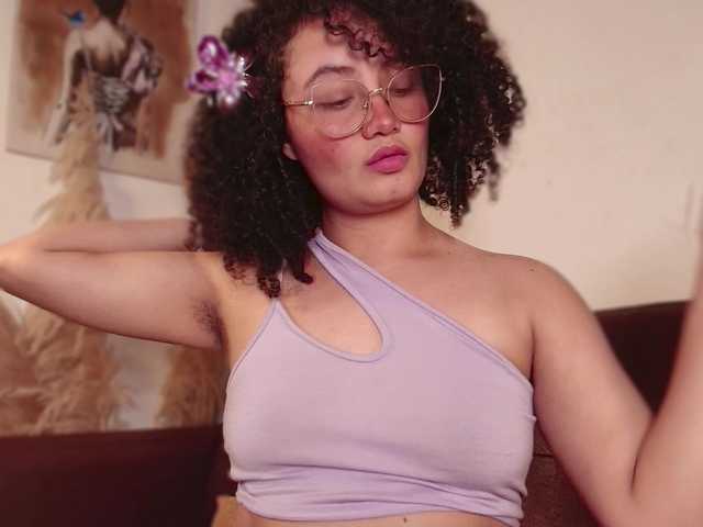 Scarlet-veil's BongaCams show and profile