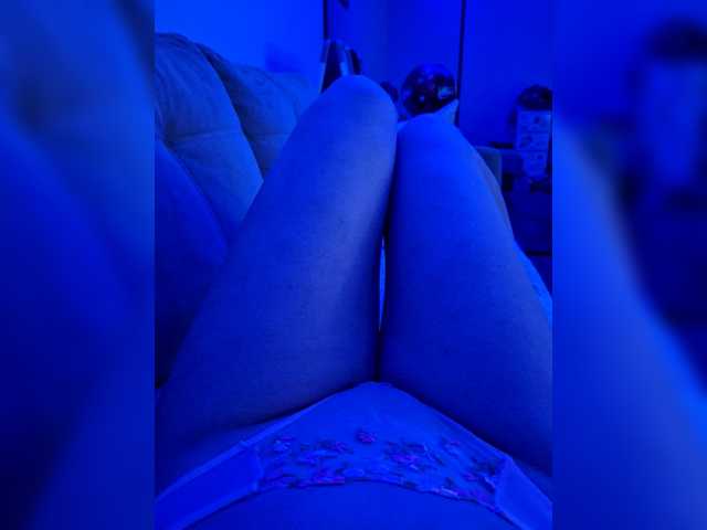 lolave – webcam model profile photo