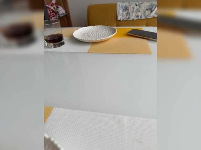 lolave's BongaCams show and profile