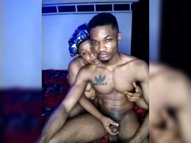 Prettyjenny221 – webcam model profile photo