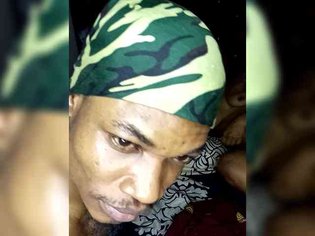 Prettyjenny221 webcam