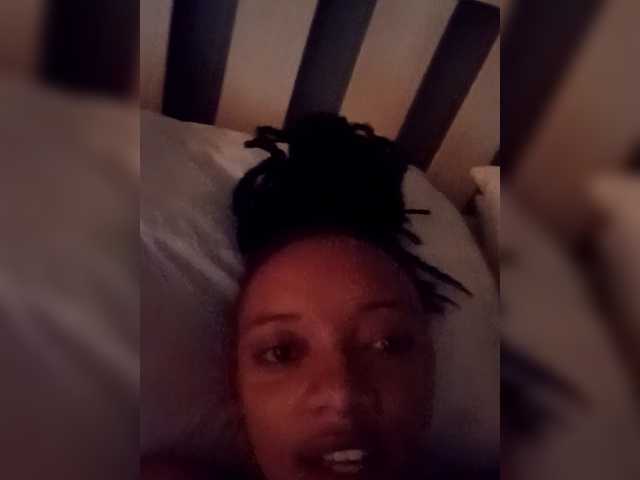 Freakyqueens – webcam model profile photo