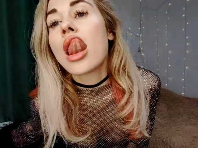 LadyLady96 live cam profile