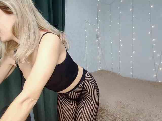LadyLady96 Live Webcam on BongaCams