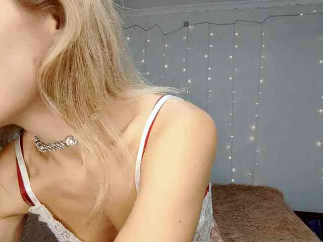 LadyLady96 webcam