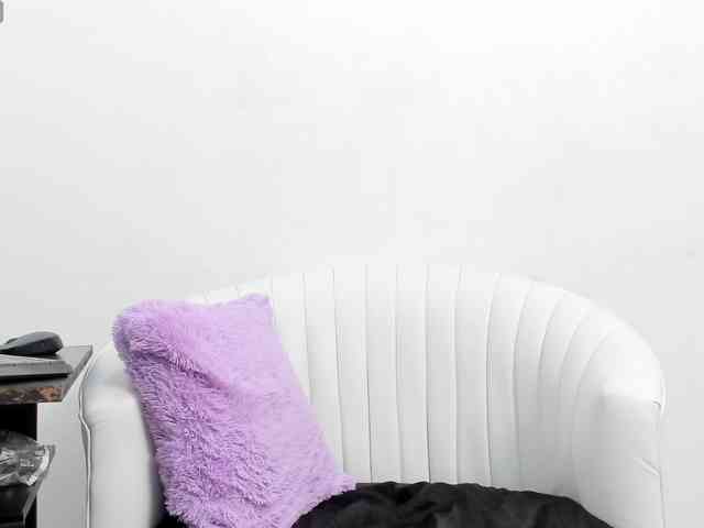 RoughRose Live Webcam on BongaCams