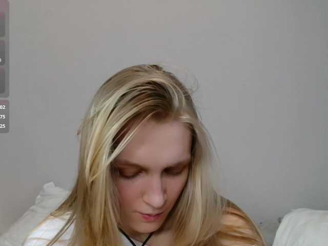 Alex-7595's BongaCams show and profile