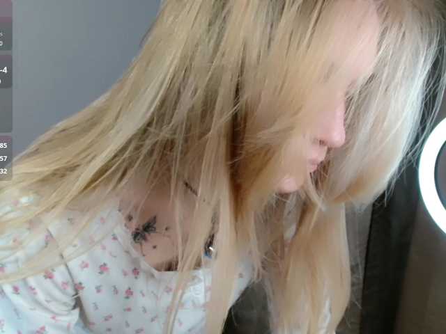 Alex-7595's BongaCams show and profile