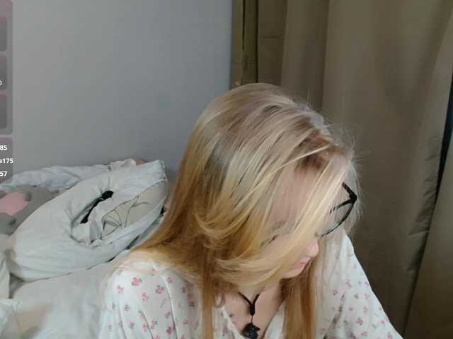 Alex-7595's BongaCams show and profile