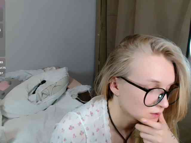Alex-7595 Live Webcam on BongaCams