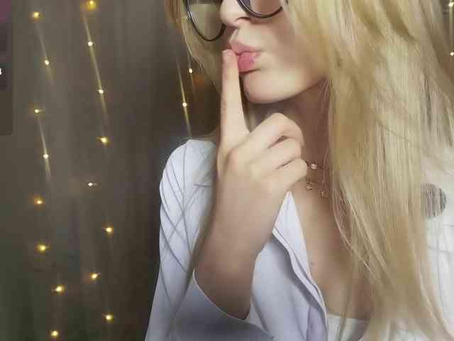 Alex-7595 Live Webcam on BongaCams