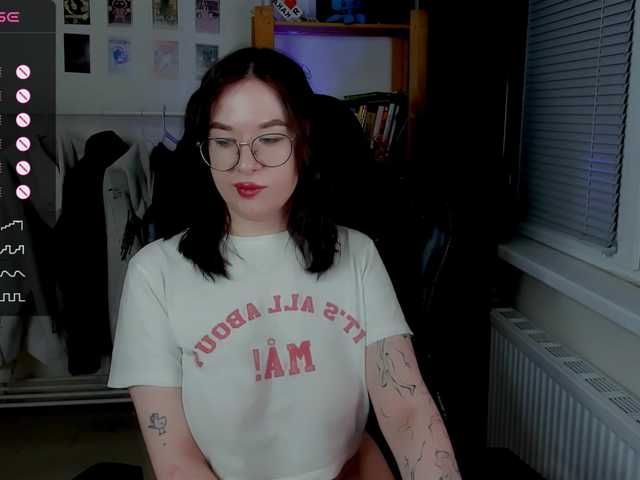 MynameisLilith's BongaCams show and profile