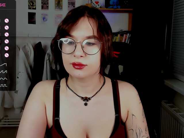 MynameisLilith's BongaCams show and profile