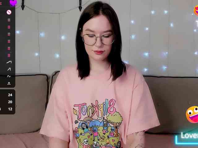 MynameisLilith webcam