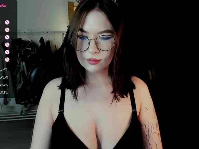 MynameisLilith webcam