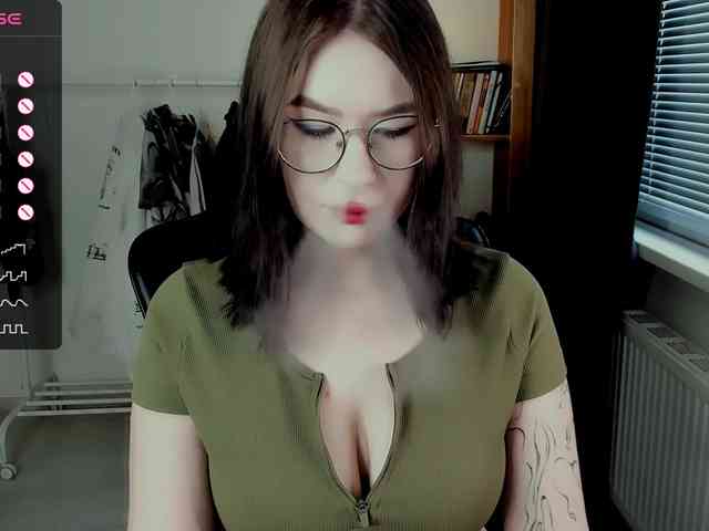 MynameisLilith webcam