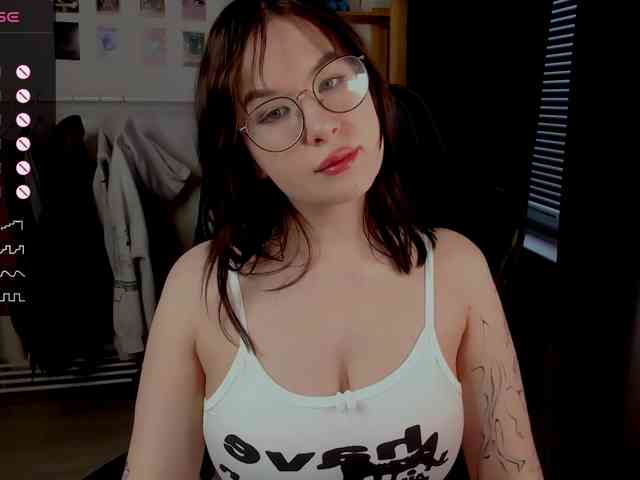 MynameisLilith webcam
