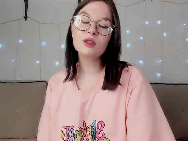 MynameisLilith webcam