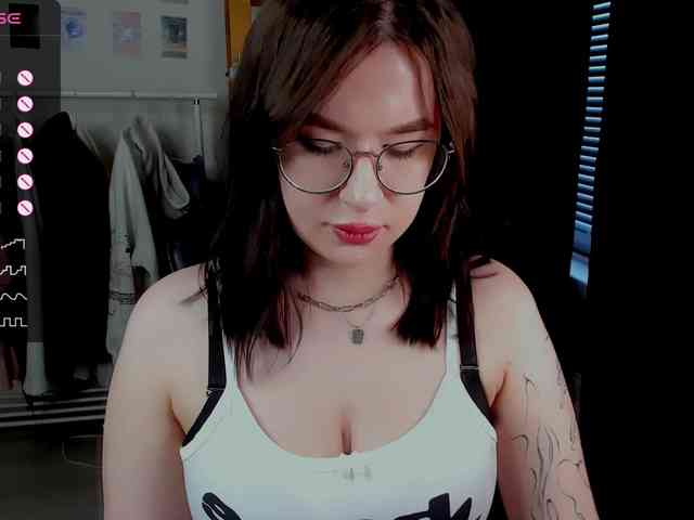 MynameisLilith webcam