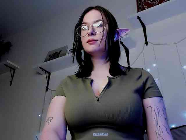 MynameisLilith webcam