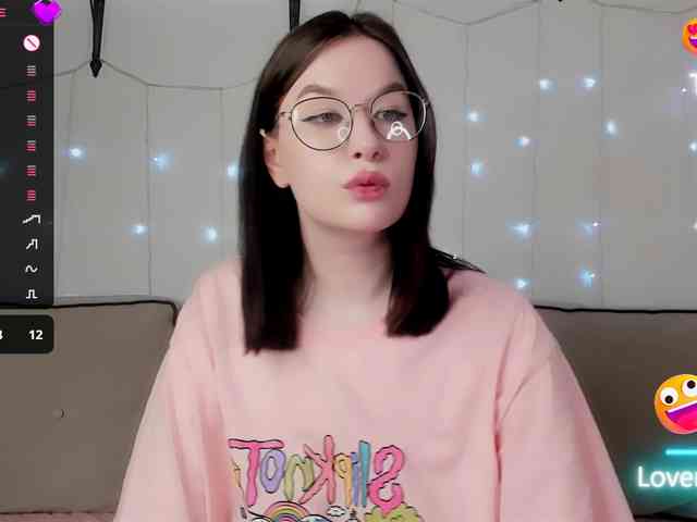 MynameisLilith webcam