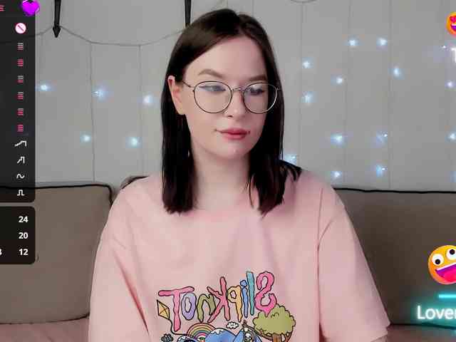 MynameisLilith webcam