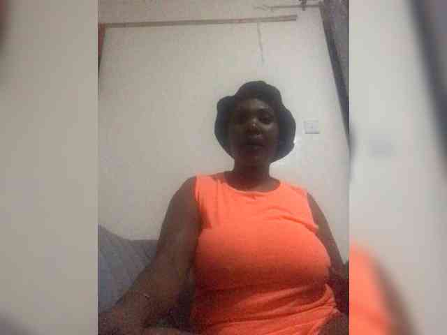 Naisaret Live Webcam on BongaCams