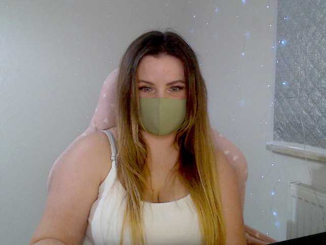 VelvetCalm's BongaCams show and profile