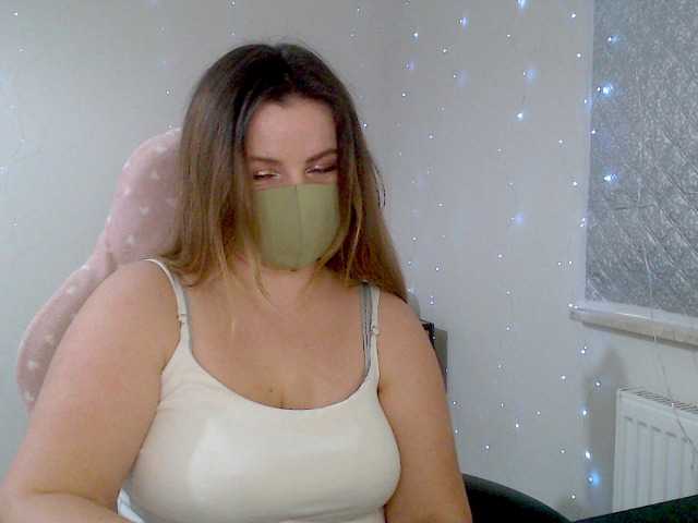 VelvetCalm's BongaCams show and profile