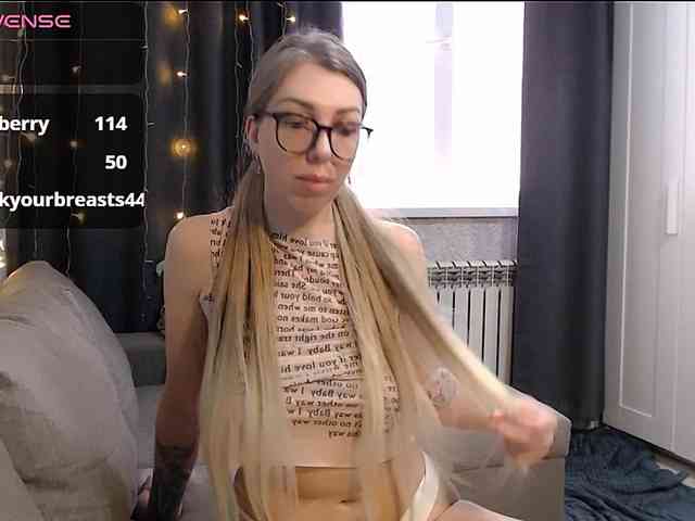 stephaniekisss webcam