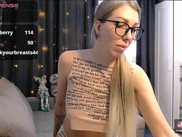 stephaniekisss webcam