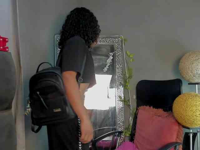 Dylaans19 Live Webcam on BongaCams